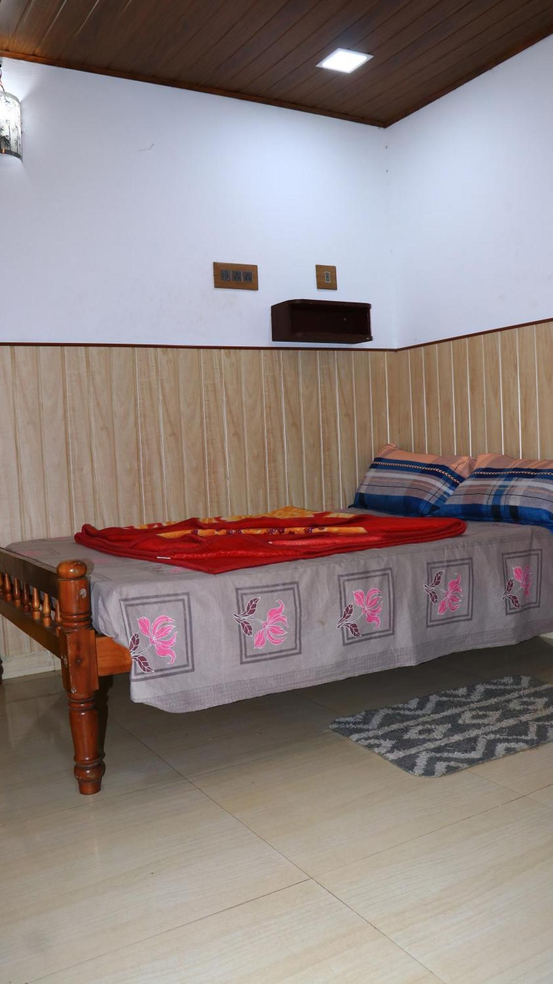 Navaneeth Homestay Devikolam Buitenkant foto